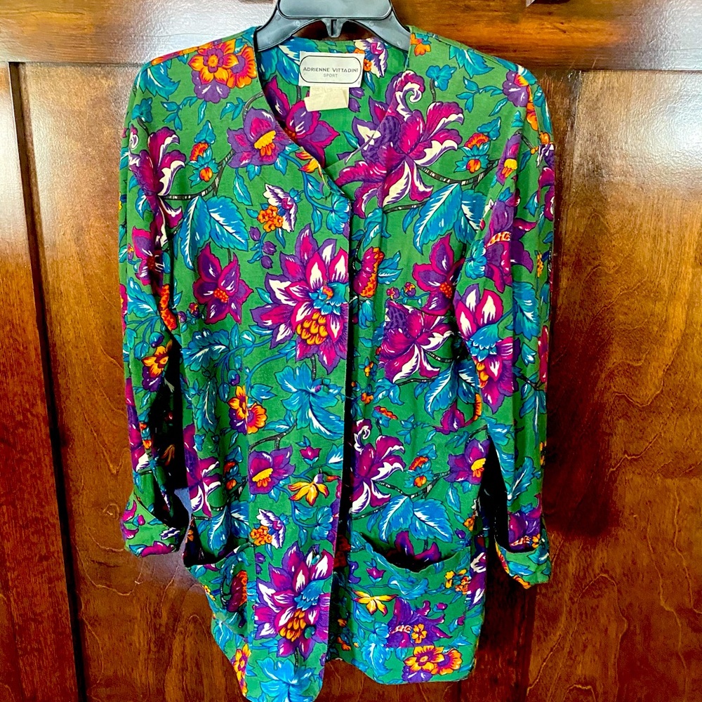 Super Cute Adrienne Vittadini Vintage Floral Top